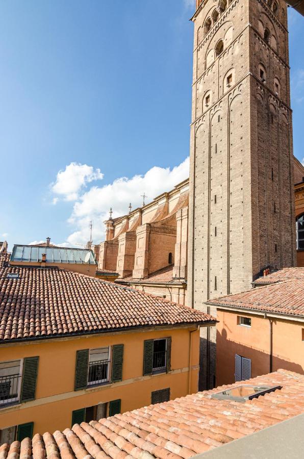 Altabella Panoramic Tower Apartment Bologna Bagian luar foto
